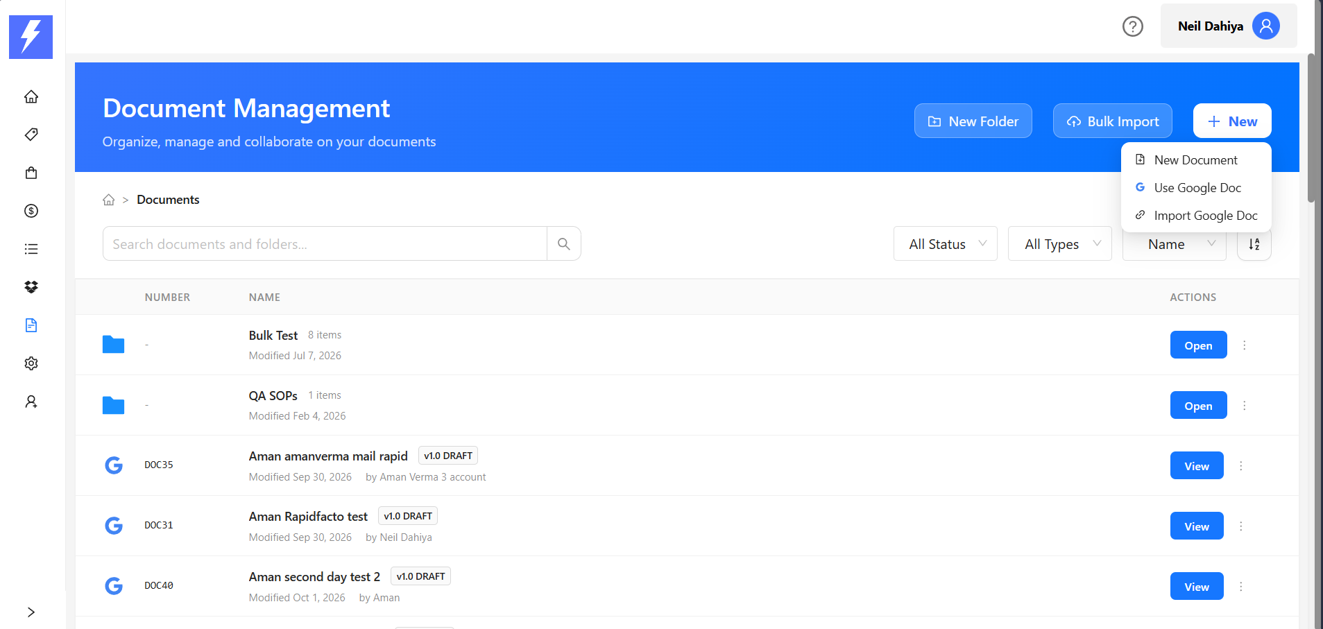 RapidFacto document management screen with folders, documents and status